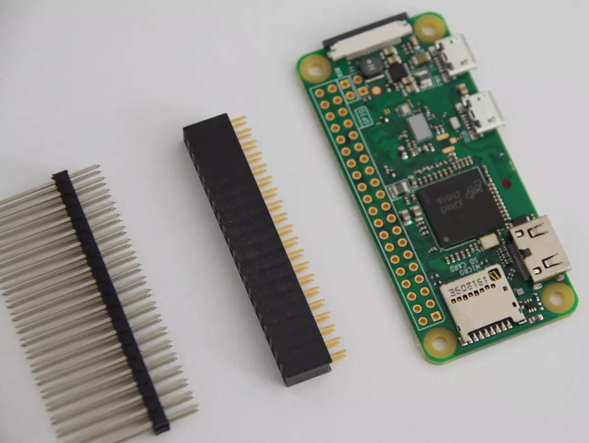 Connectors Raspberry Pi Zero W with receptable and a pin header