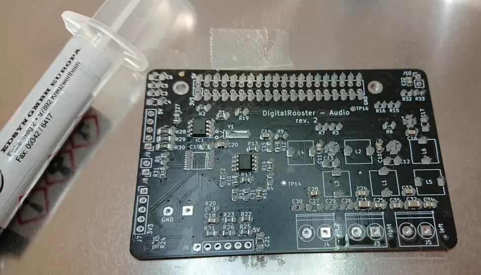 populating the PCB mountin SMD on a PCB by hand